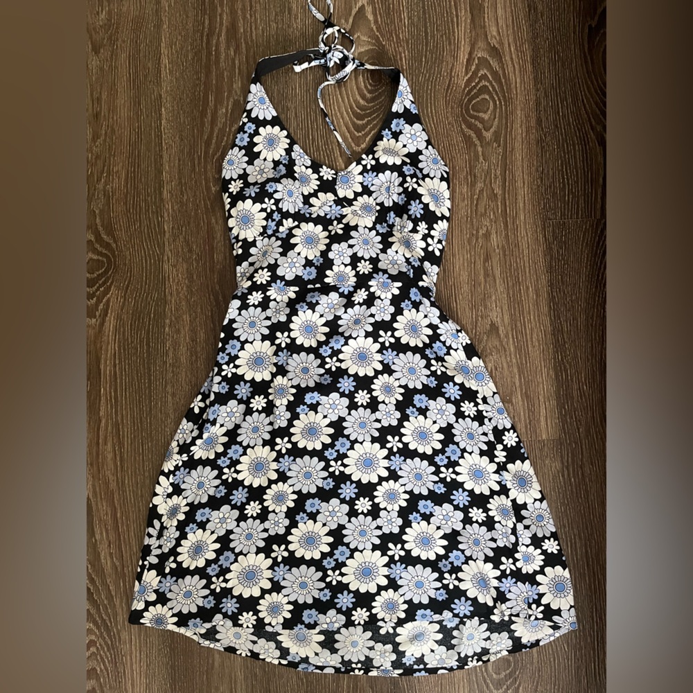Floral Summer Dress in Black and Blue